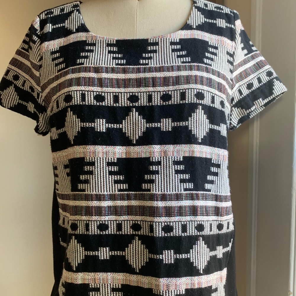 Anthropologie top #aztec pattern